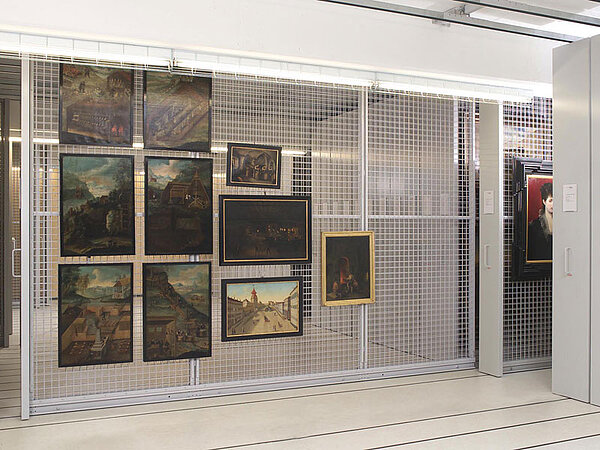 Carolino August Bilderwand